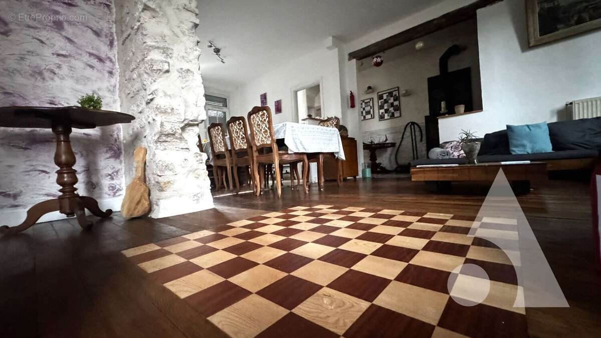 Maison crepy en valois meme 7 chambres avec jardin - photo 4