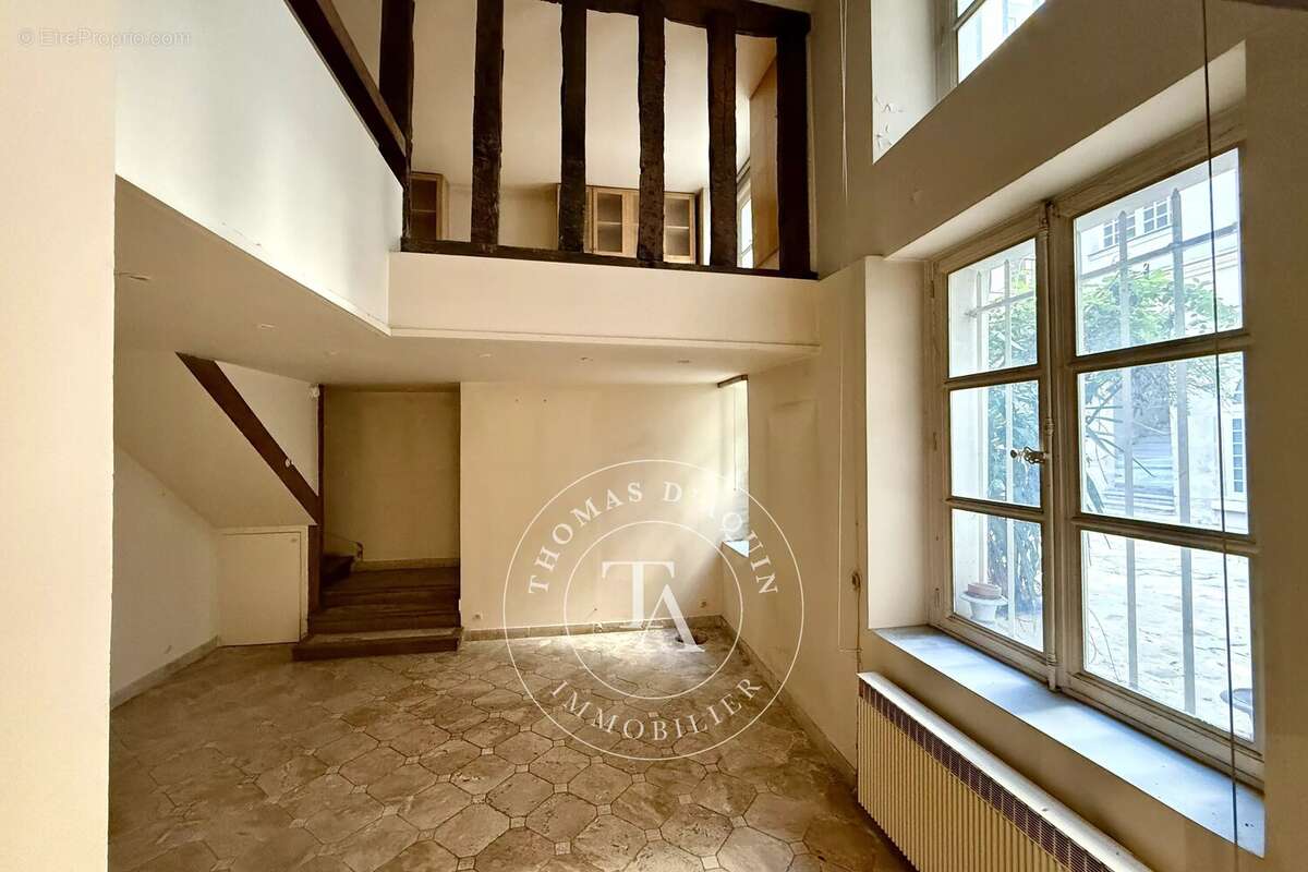 Appartement à PARIS-6E