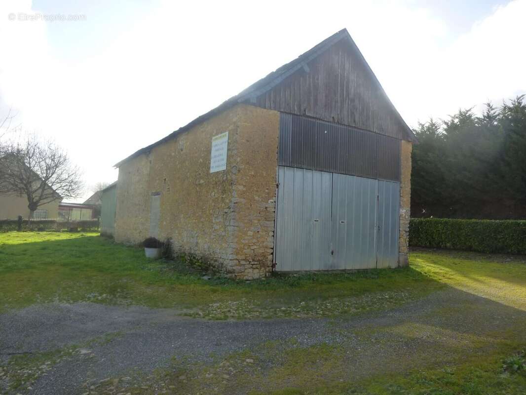 Maison à LOUE