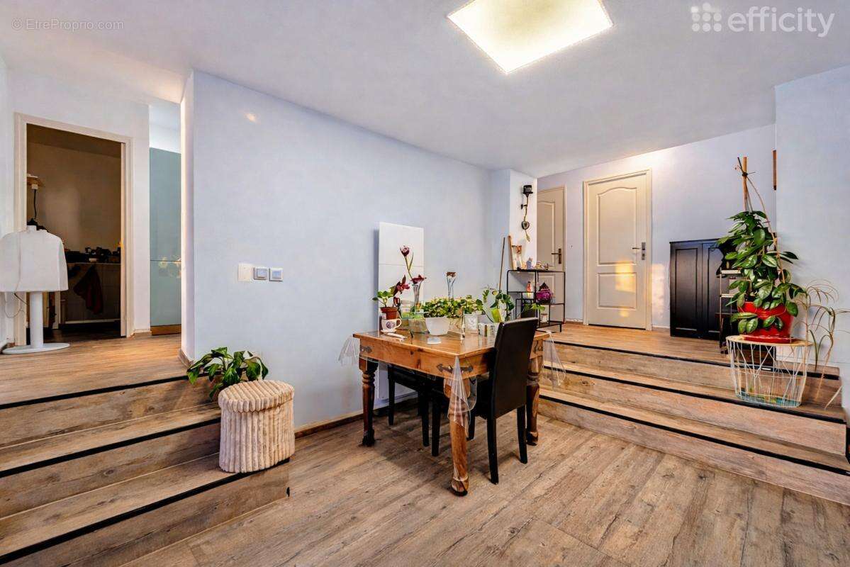 Appartement à CHIRENS
