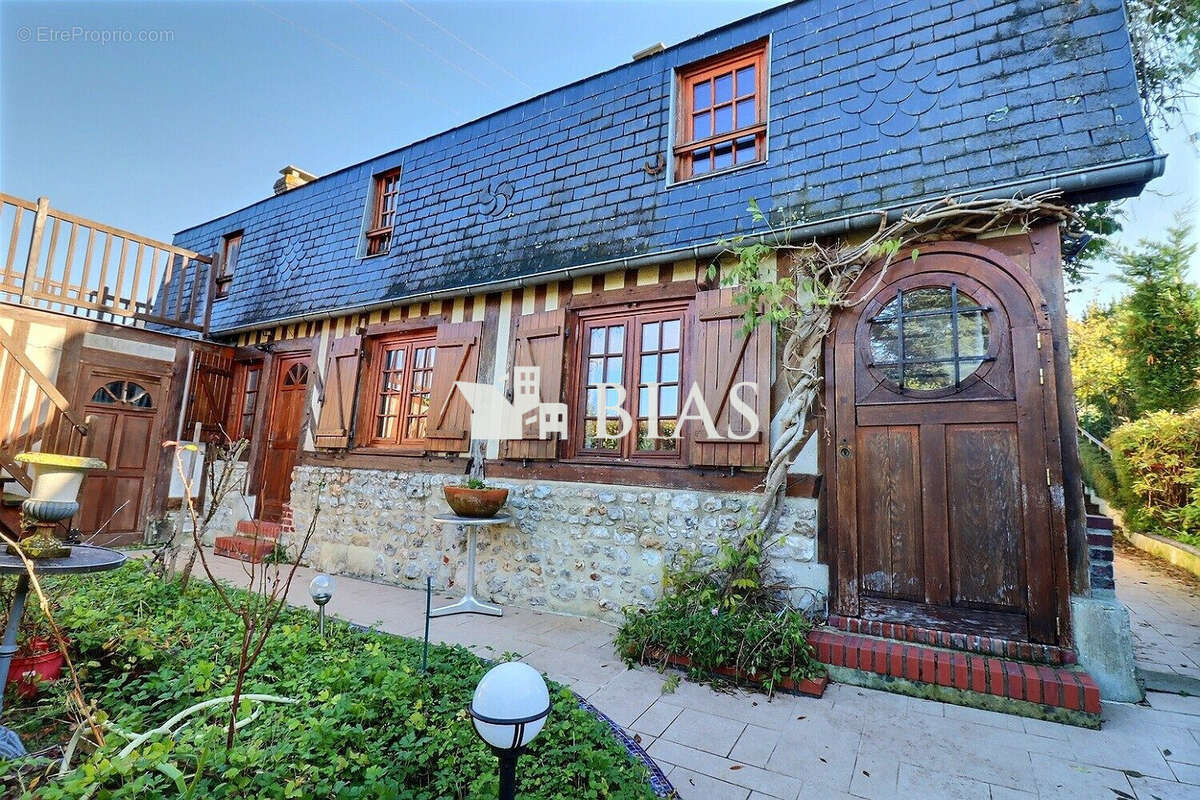 Maison à LE BREUIL-EN-AUGE