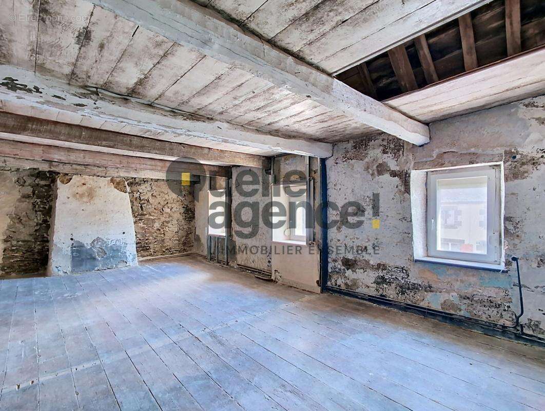 Maison à PLEYBER-CHRIST