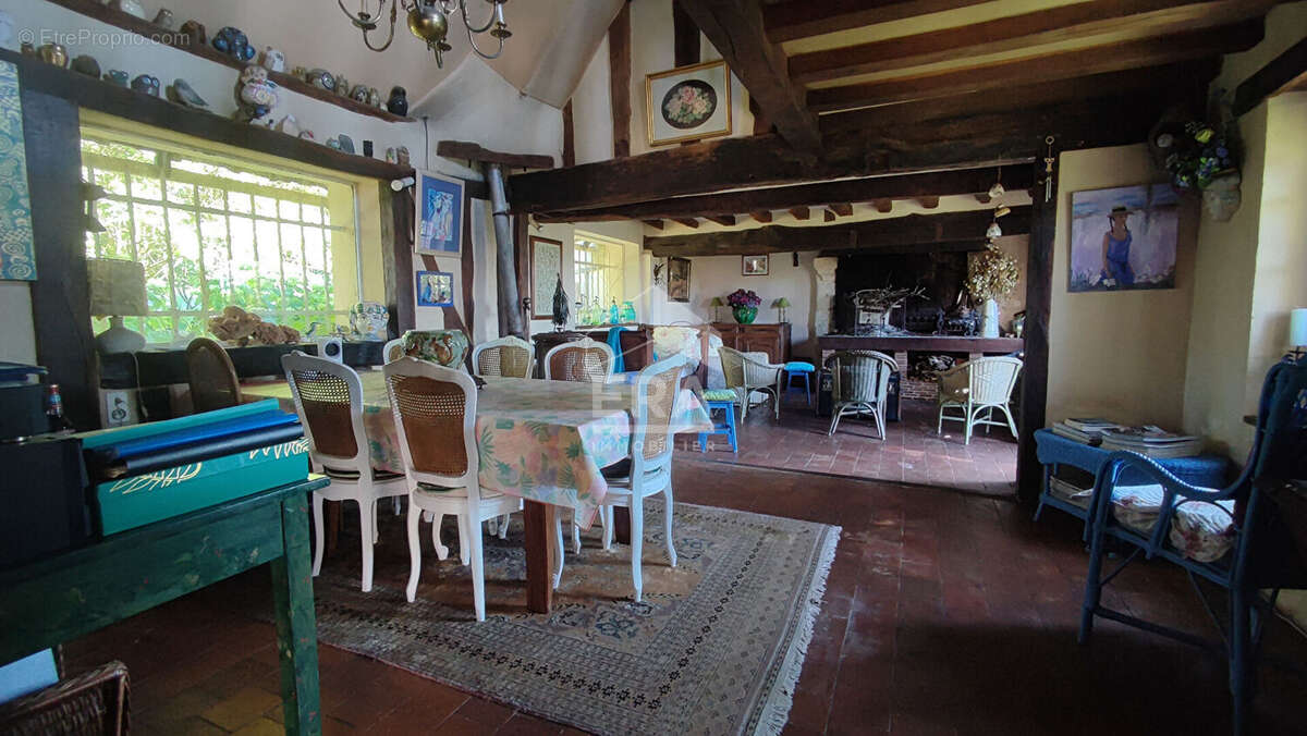 Maison à THIRON-GARDAIS