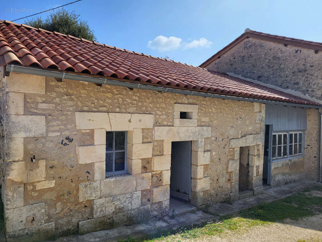 Maison à GRAND-BRASSAC