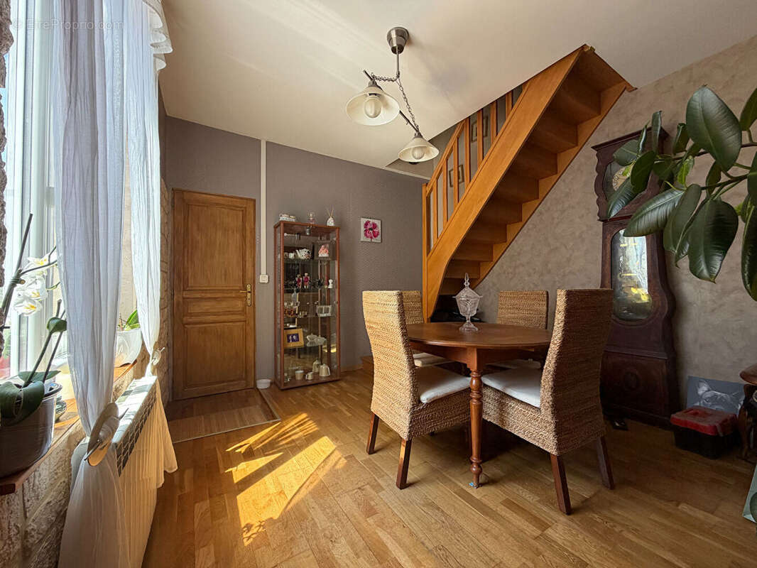 Maison mixte habitation et commerce - photo 4