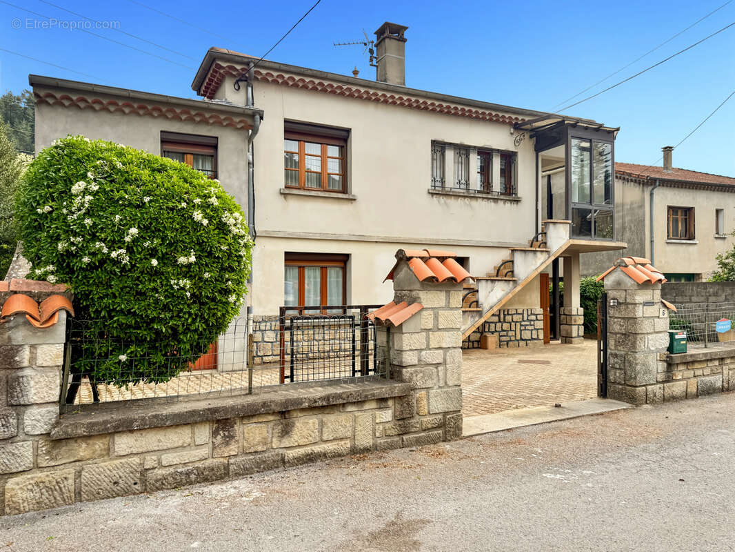 Maison à LABEGUDE