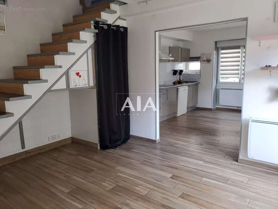 Maison à CHAMPAGNE-MOUTON