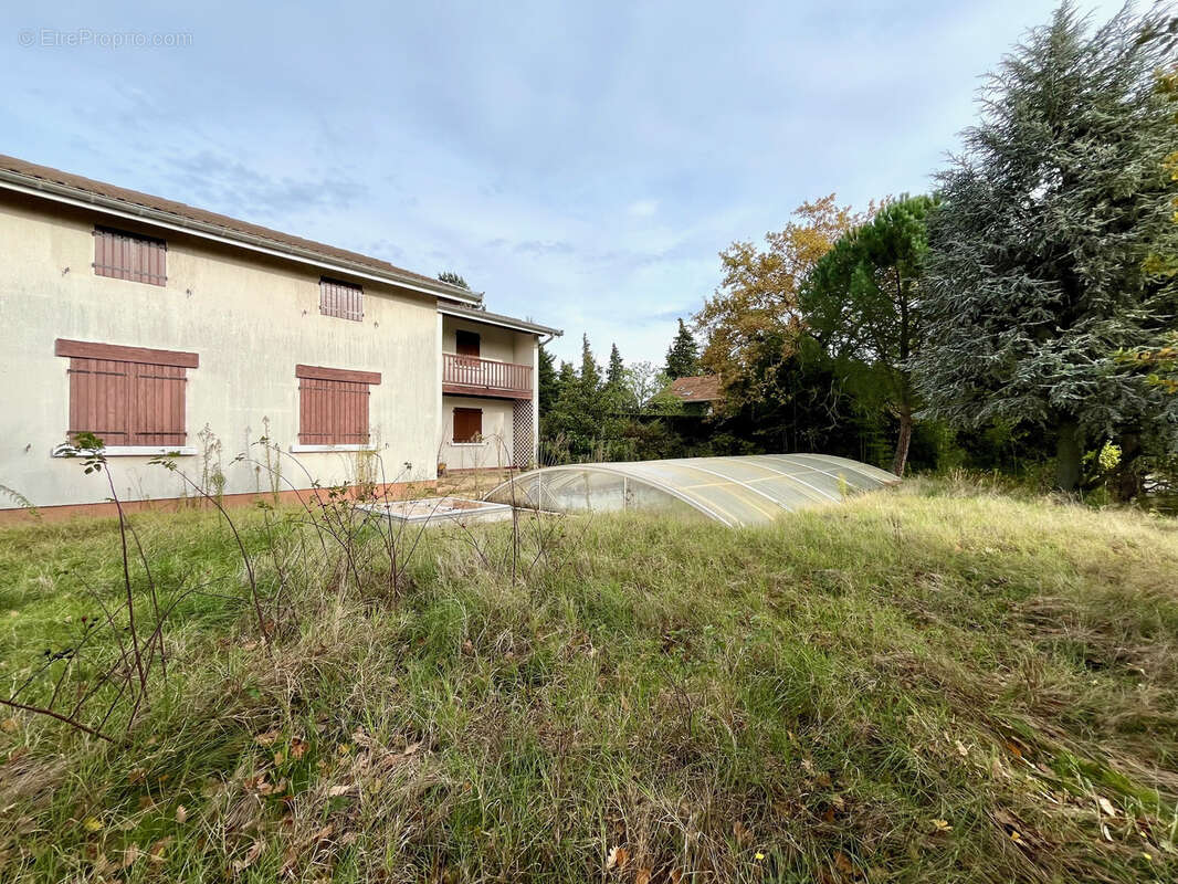 Maison à GREZIEU-LA-VARENNE