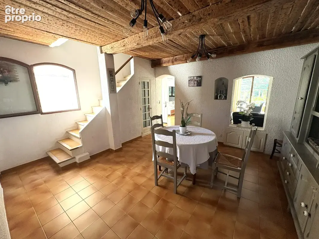 Maison 6 pièces non mitoyenne, 3 chambres, garage, terrain plat - Les Arènes - photo 8