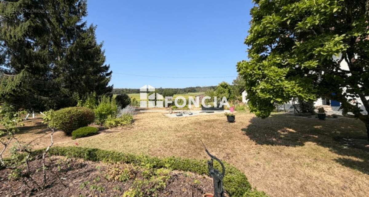 Propriété de caractère à deux pas du village - photo 8