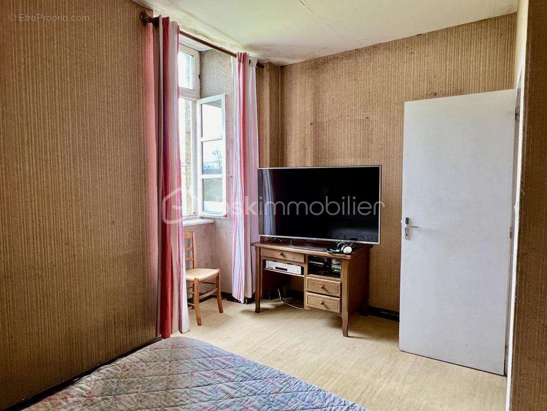 Maison à SAINT-BRICE-EN-COGLES