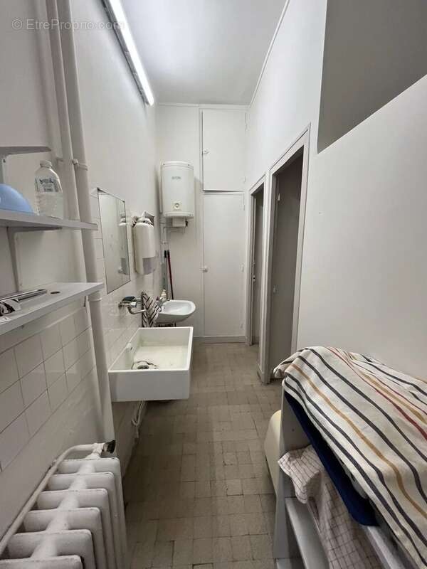 Commerce à PARIS-16E