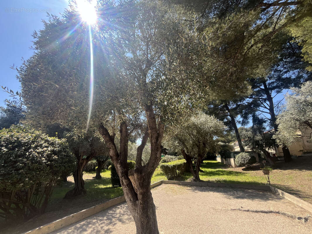 Appartement à SAINT-CYR-SUR-MER