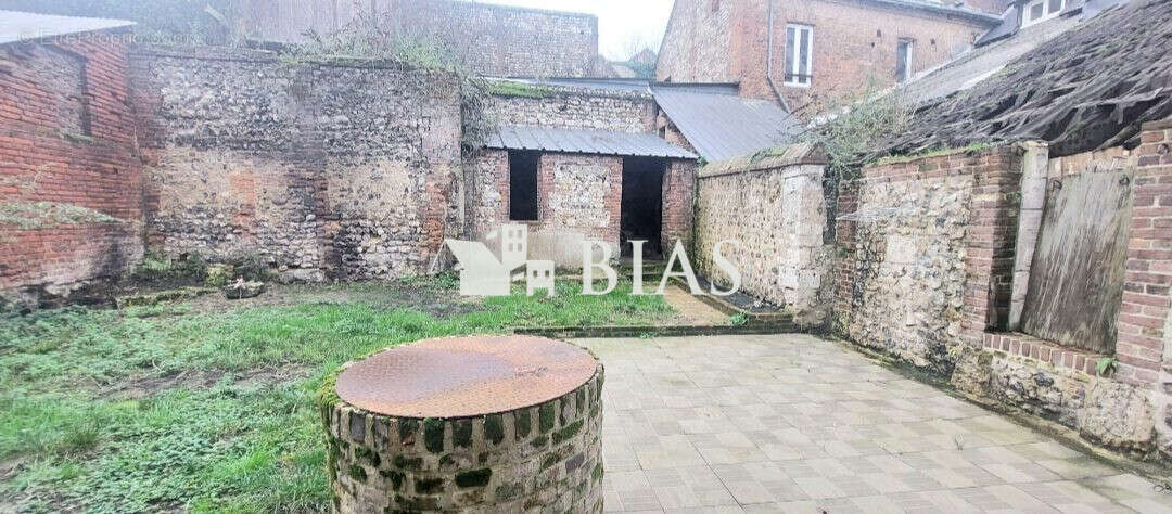 Maison à QUILLEBEUF-SUR-SEINE