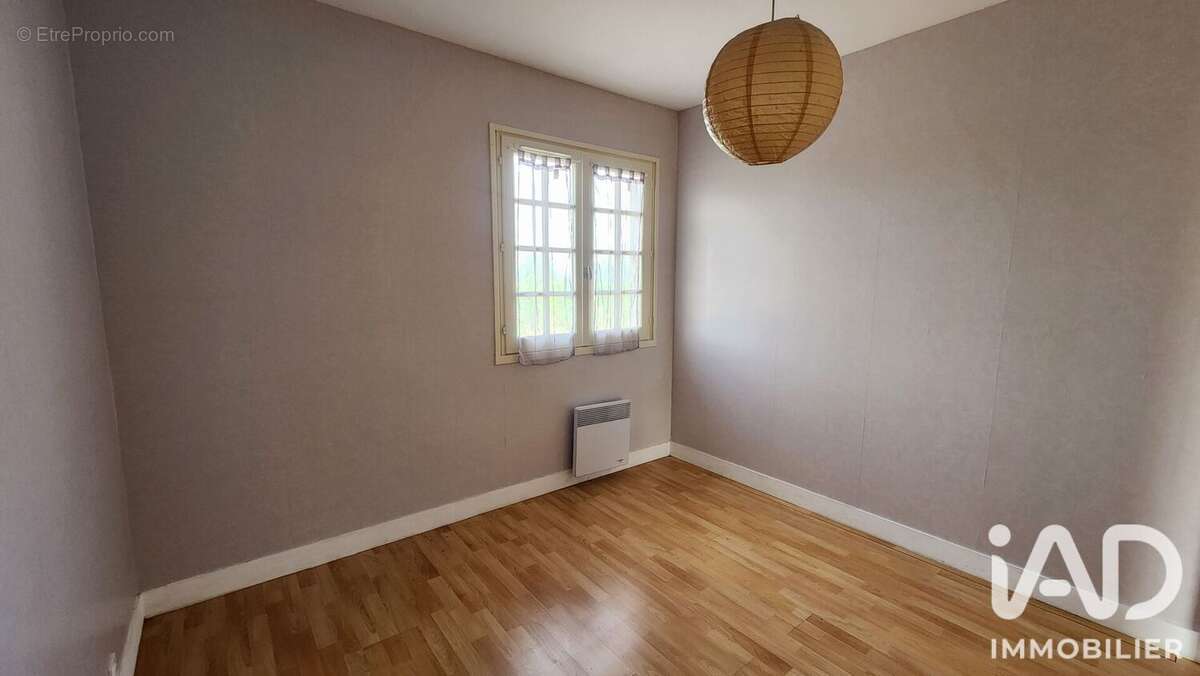 Maison 164 m² à Saint-Nexans  - photo 6
