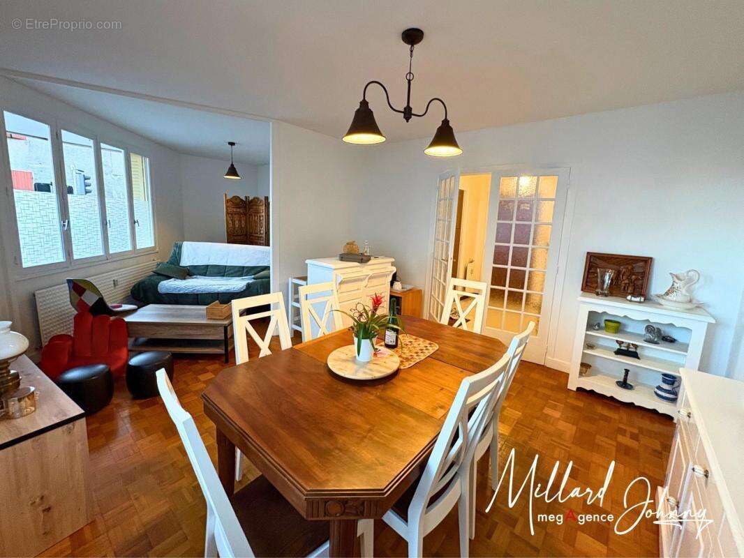 Appartement à MONTCEAU-LES-MINES