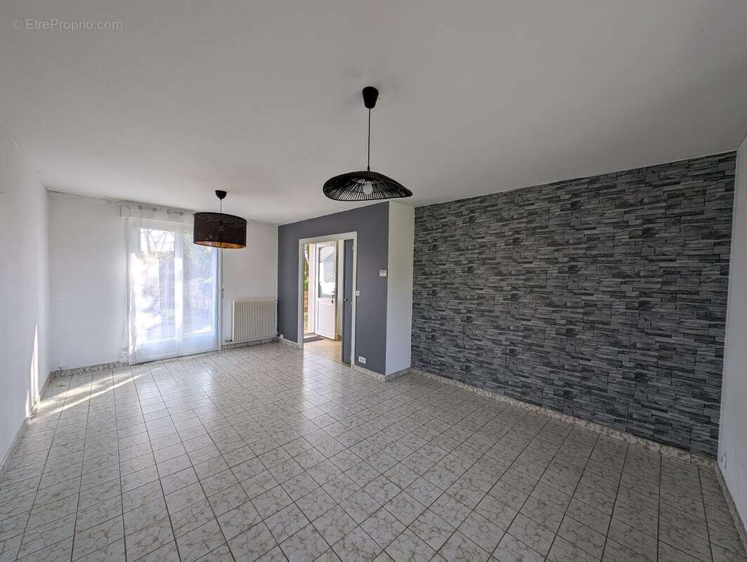 Maison à LA PRENESSAYE