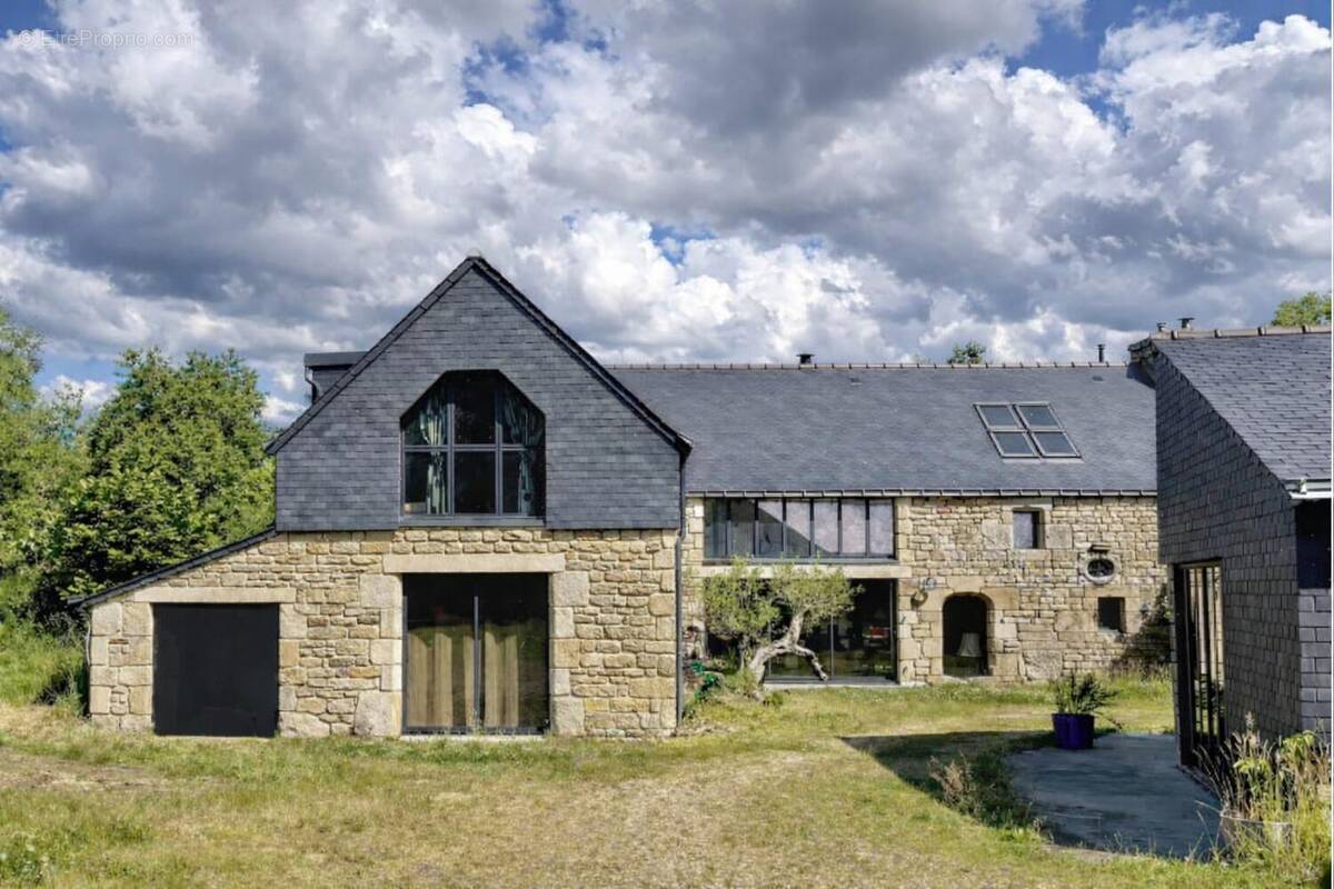 Façade - Maison à PLOURAY