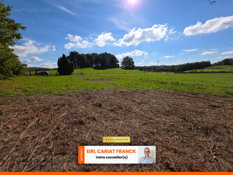 Terrain à CHAMBORAND