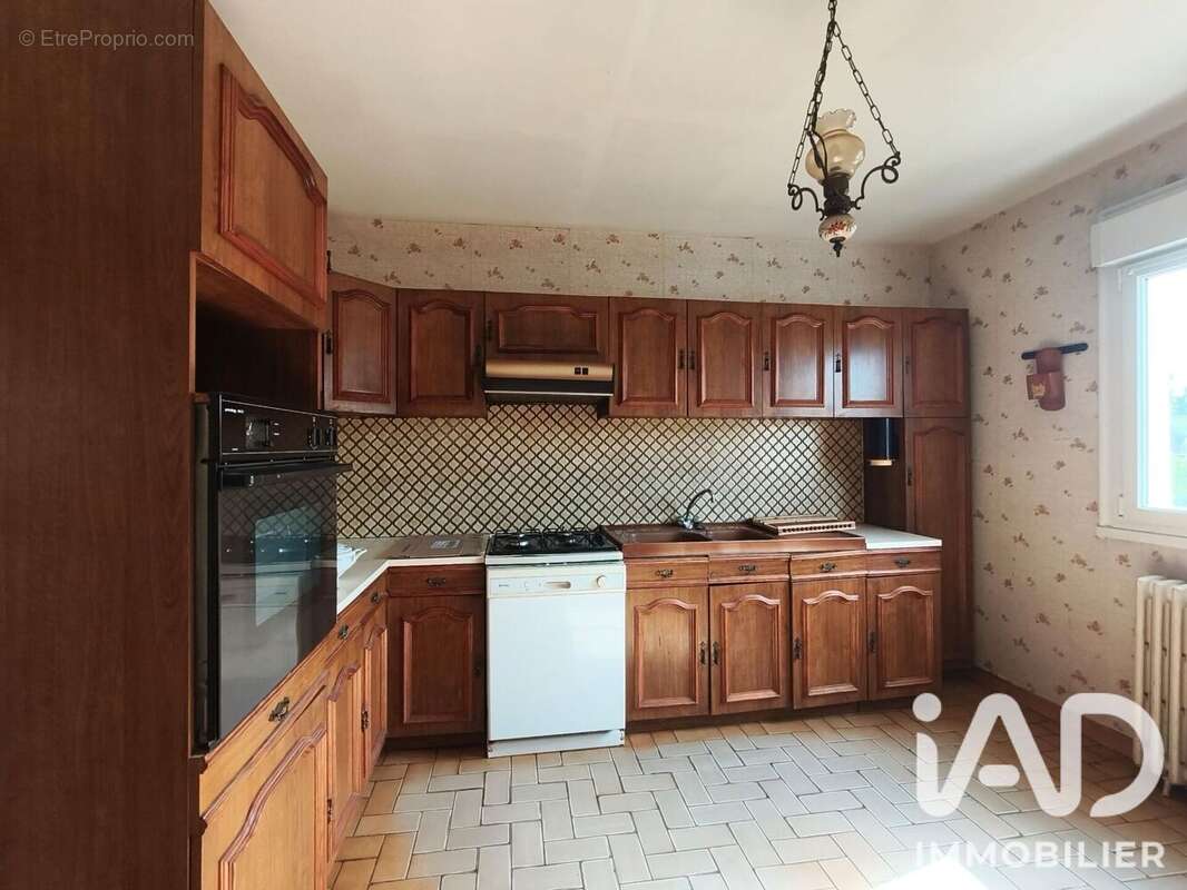 Maison 141 m² à Saint-Georges-Sur-Loire  - photo 6