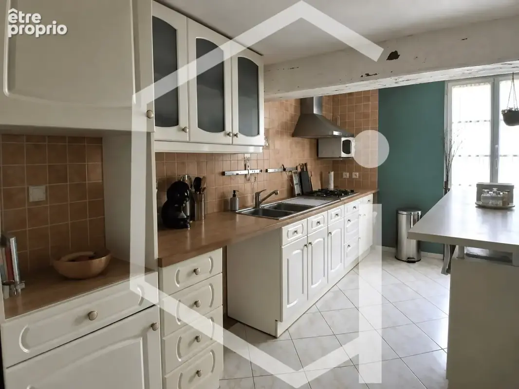 Donzy centre ville historique immeuble commercial avec habitation - photo 6