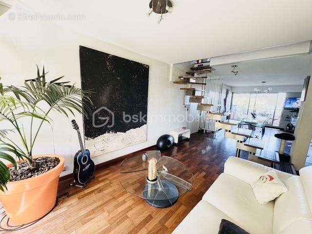 Appartement à MARSEILLE-8E