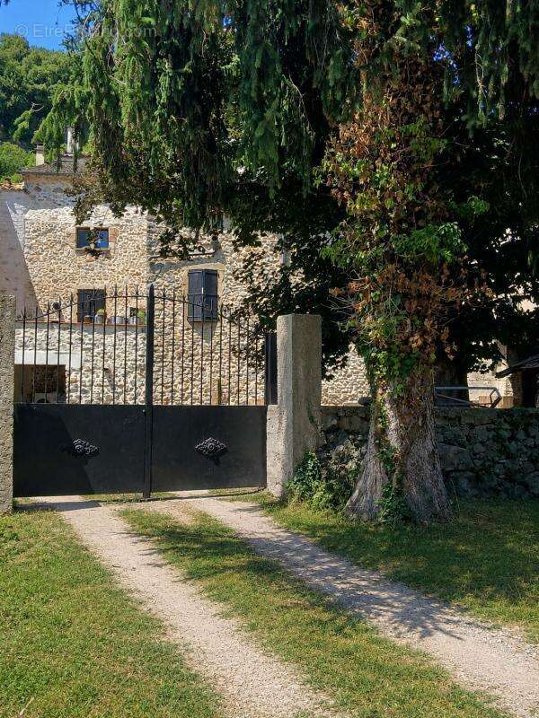 Maison à CENDRAS