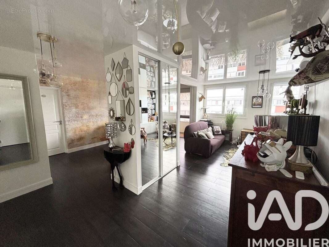 Photo 2 - Appartement à FLEURY-LES-AUBRAIS