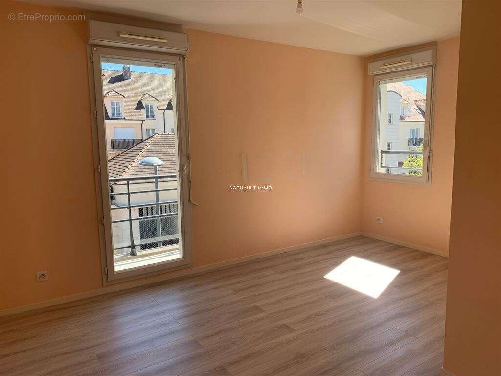 Appartement à MONTIGNY-LE-BRETONNEUX