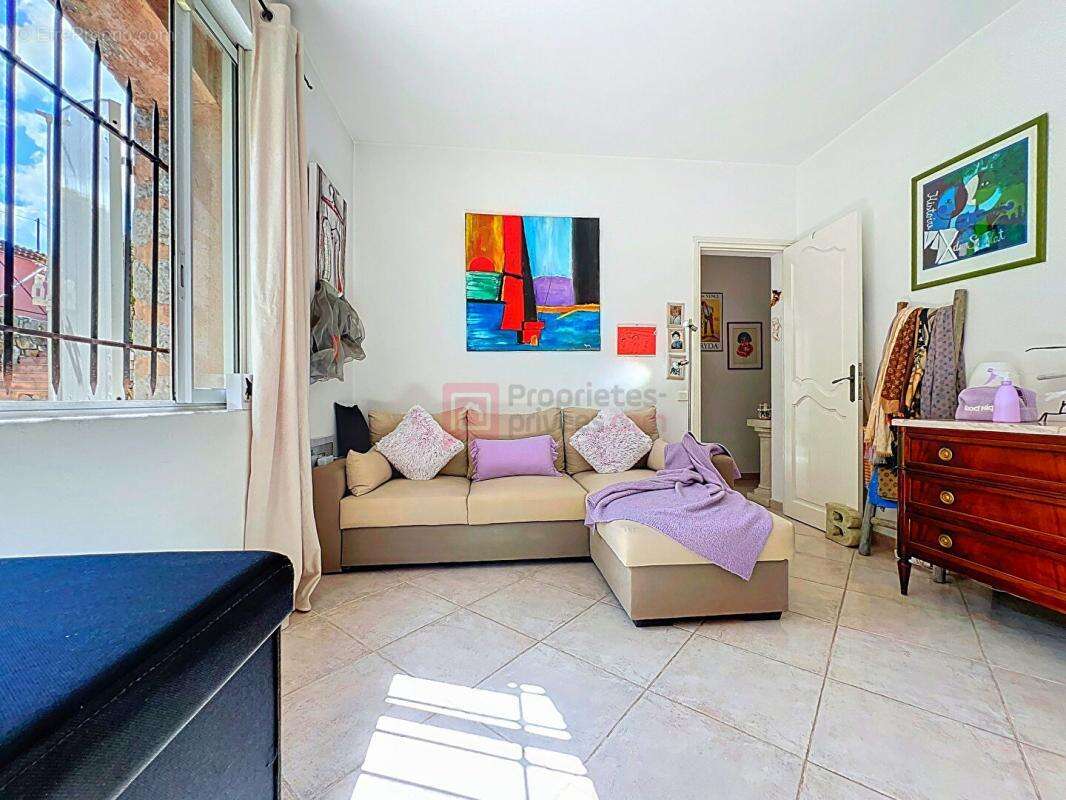 Maison à AURIBEAU-SUR-SIAGNE