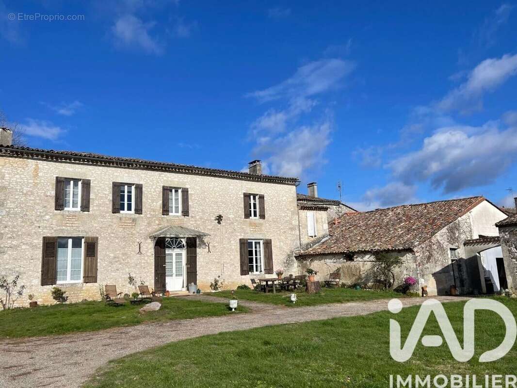 Photo 2 - Maison à PINEUILH