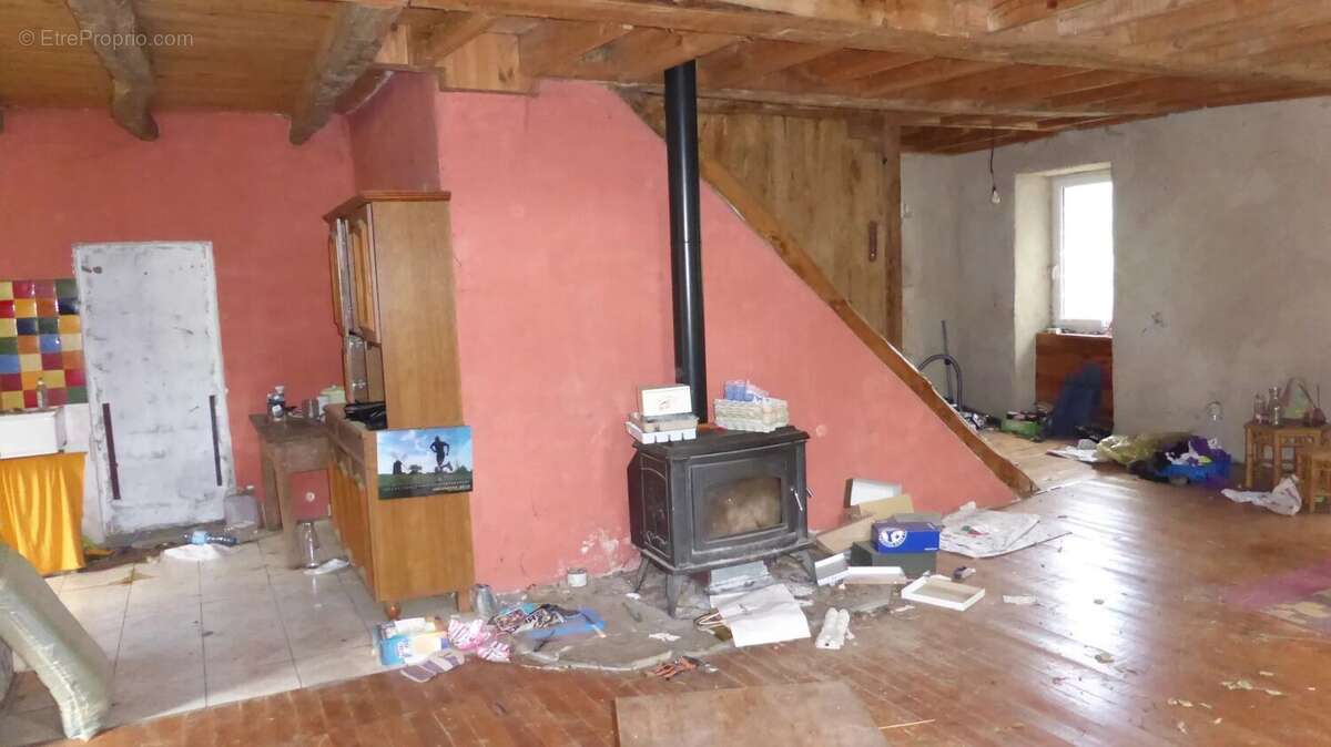 Maison à COMPEYRE