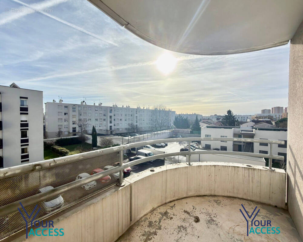Appartement à BRON