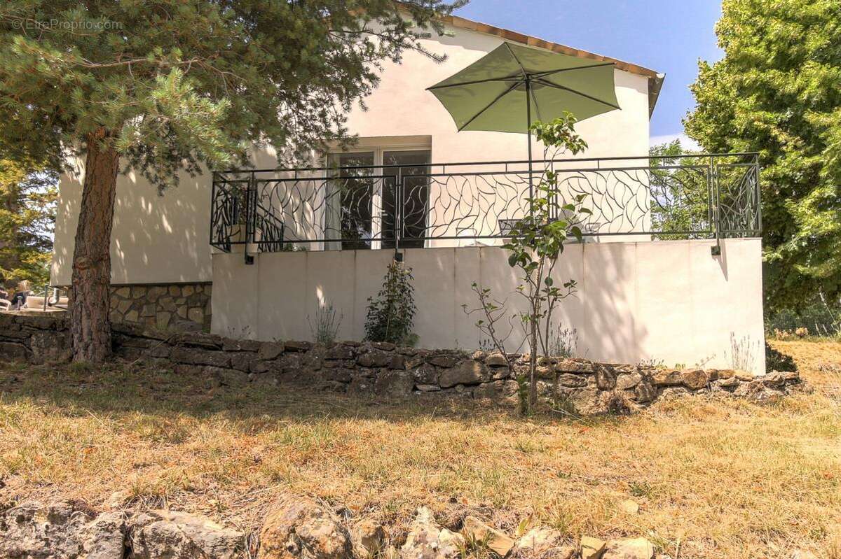 Maison à CHATEAUVIEUX