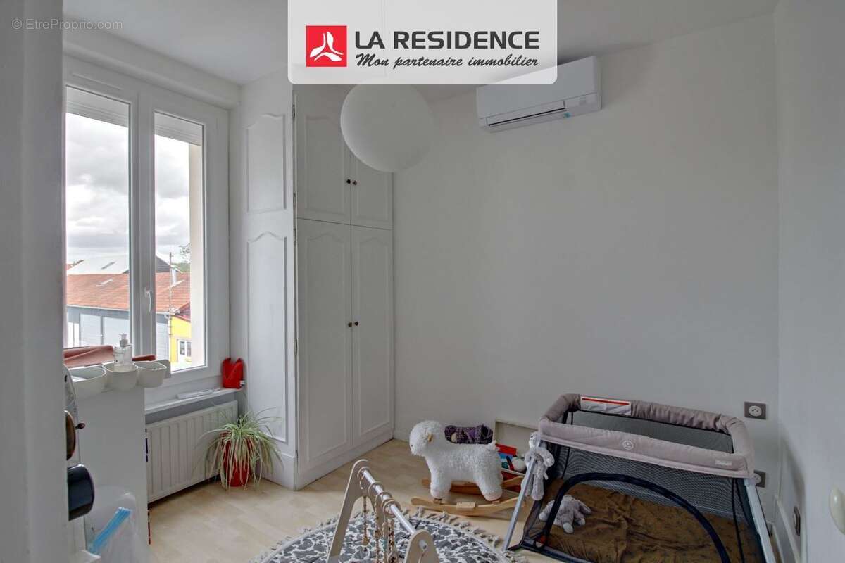 Maison à LES MUREAUX