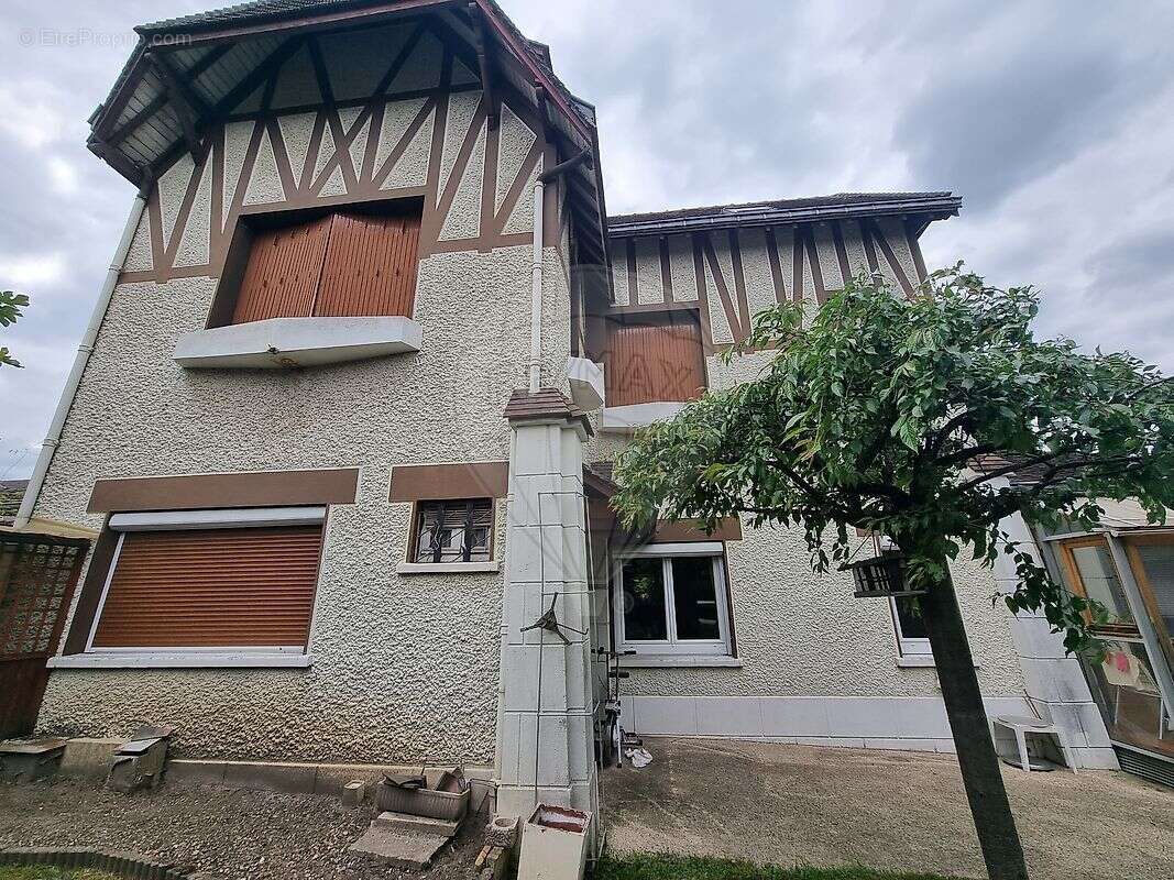 Maison à SUCY-EN-BRIE