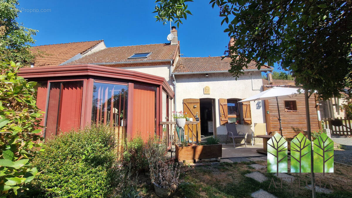 Maison à NOUZERINES