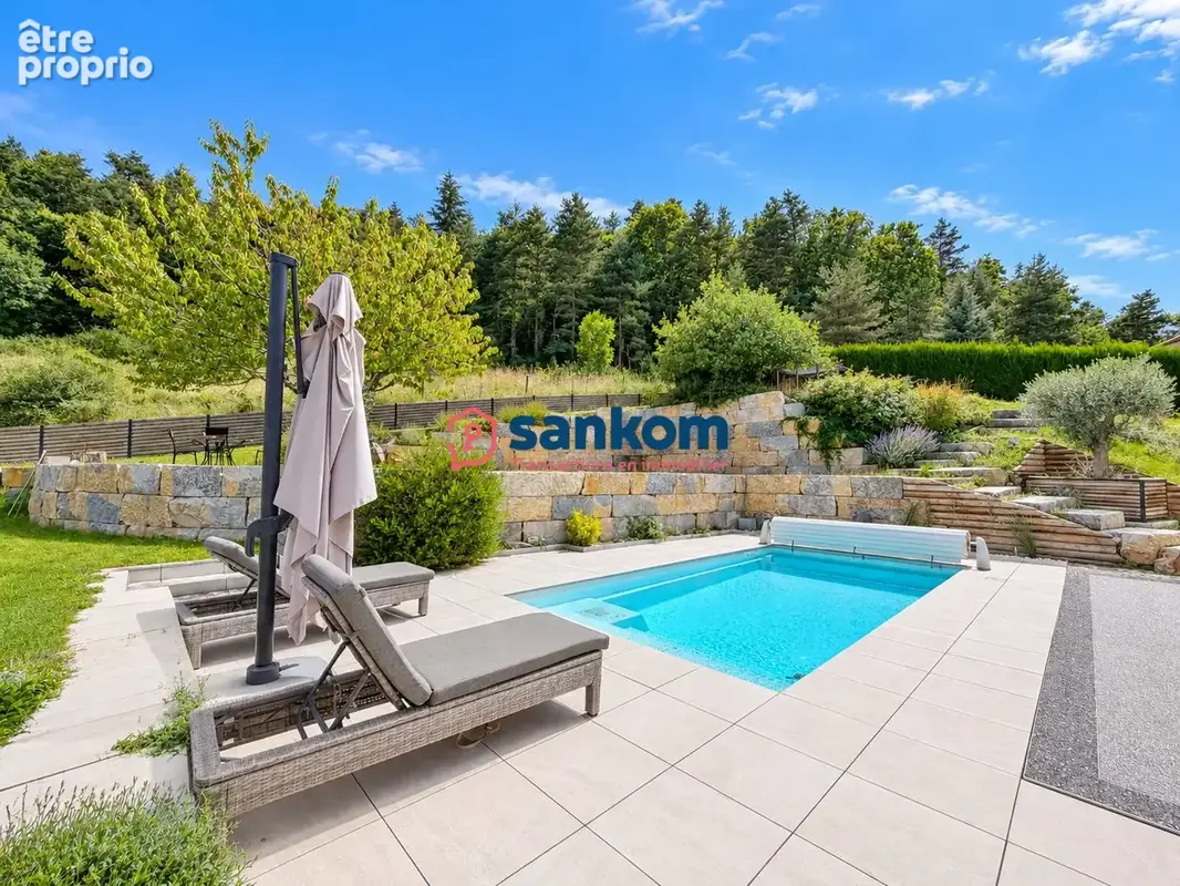 Maison 6 pièces 248 m² à vendre à Le Puy-En-Velay (43000) - photo 2