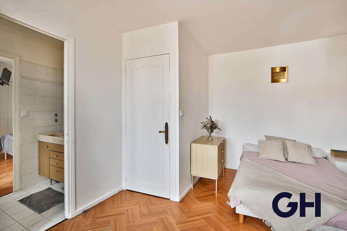 Maison à VILLEURBANNE