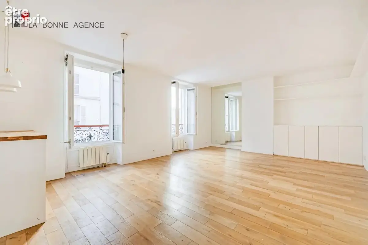 Bel appartement avec grande pièce de vie et deux chambres - photo 2