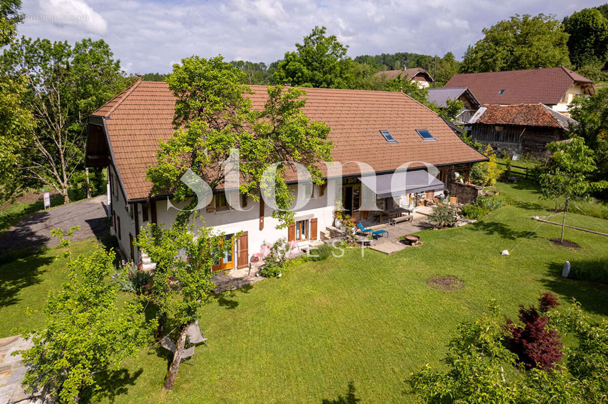 Maison à NAVES-PARMELAN