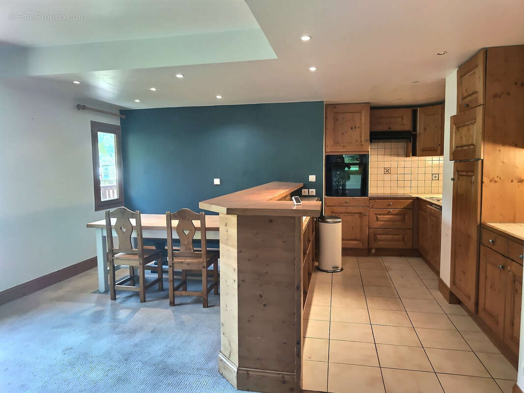 Appartement à LES ALLUES