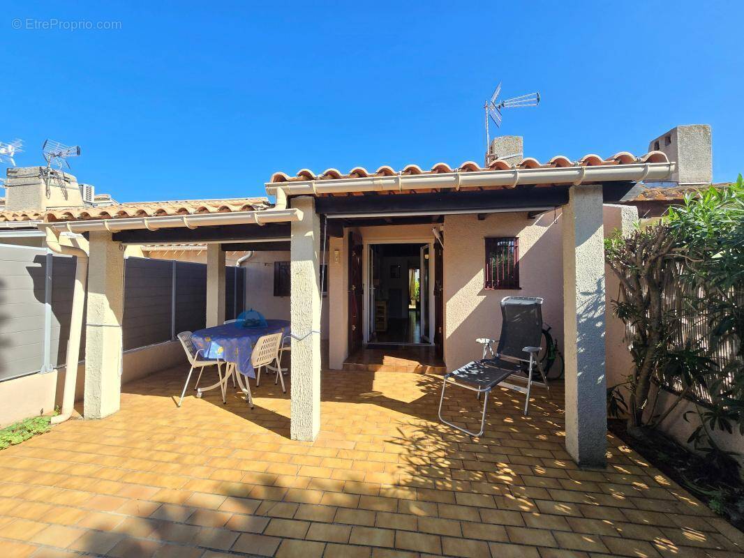 Maison à SAINT-CYPRIEN