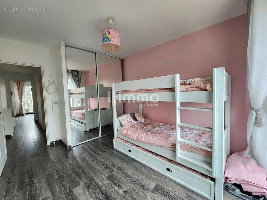 Appartement à SAINT-MAUR-DES-FOSSES