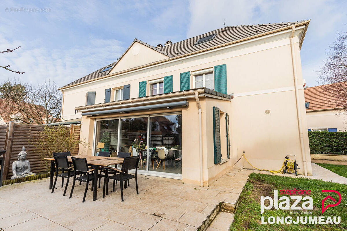 Maison à BALLAINVILLIERS