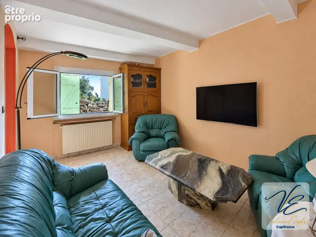 **À Cesseras, maison vigneronne de caractère avec jardin, 4 chambres et DPE B** - photo 7