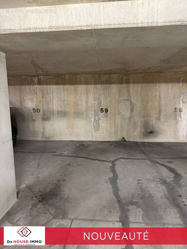 Parking à CORBEIL-ESSONNES