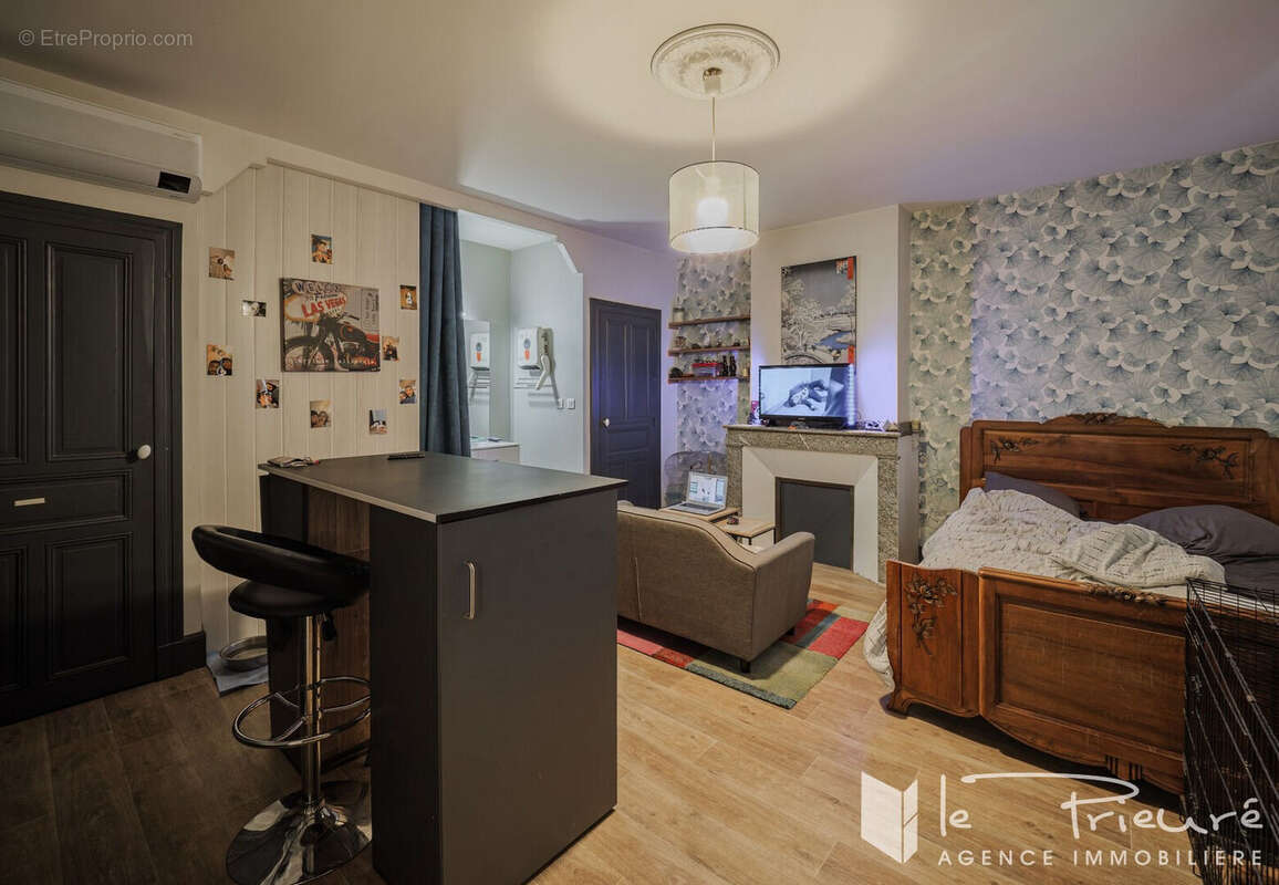 Appartement à SAINT-JUERY