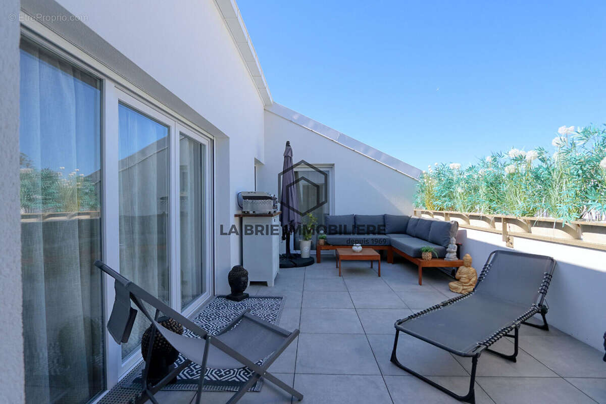 Appartement à BRIE-COMTE-ROBERT