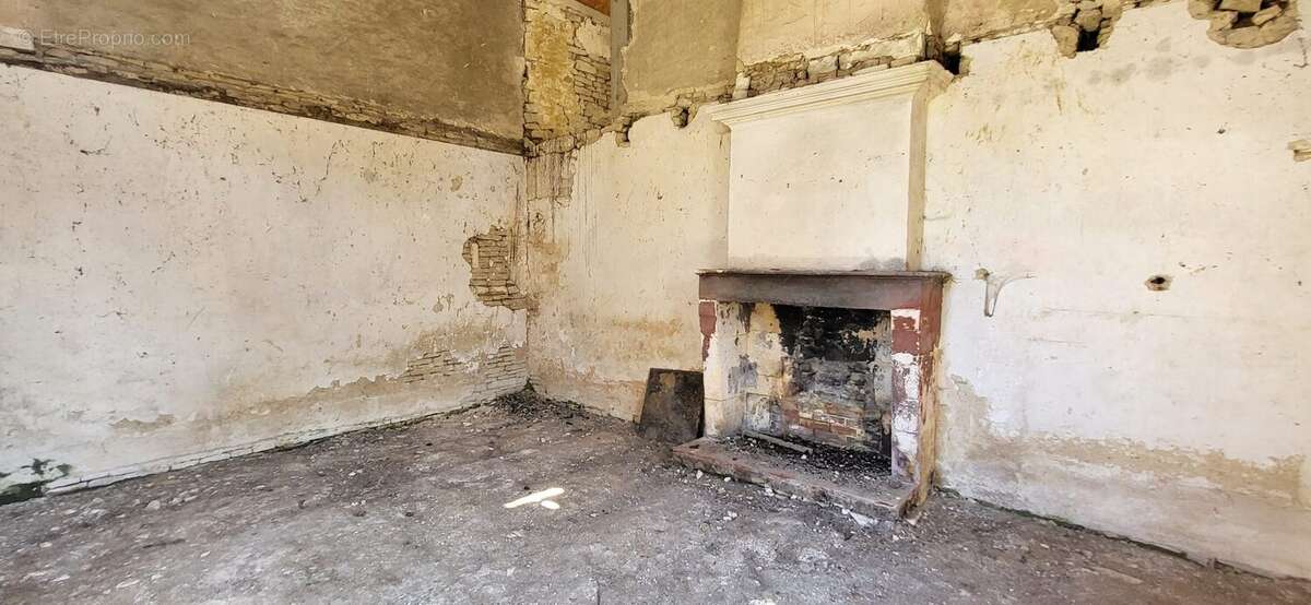 Maison à CHERVES-RICHEMONT